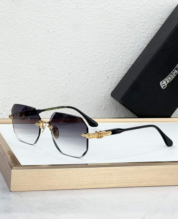 Picture of Chrome Hearts Sunglasses _SKUfw80915466fw